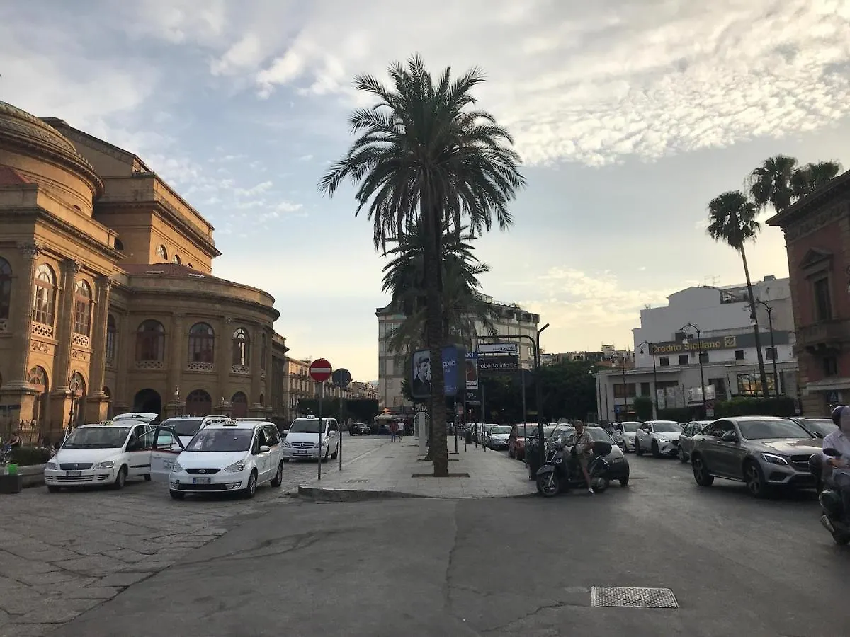 4 Passi Casa Vacanza Palermo Italy