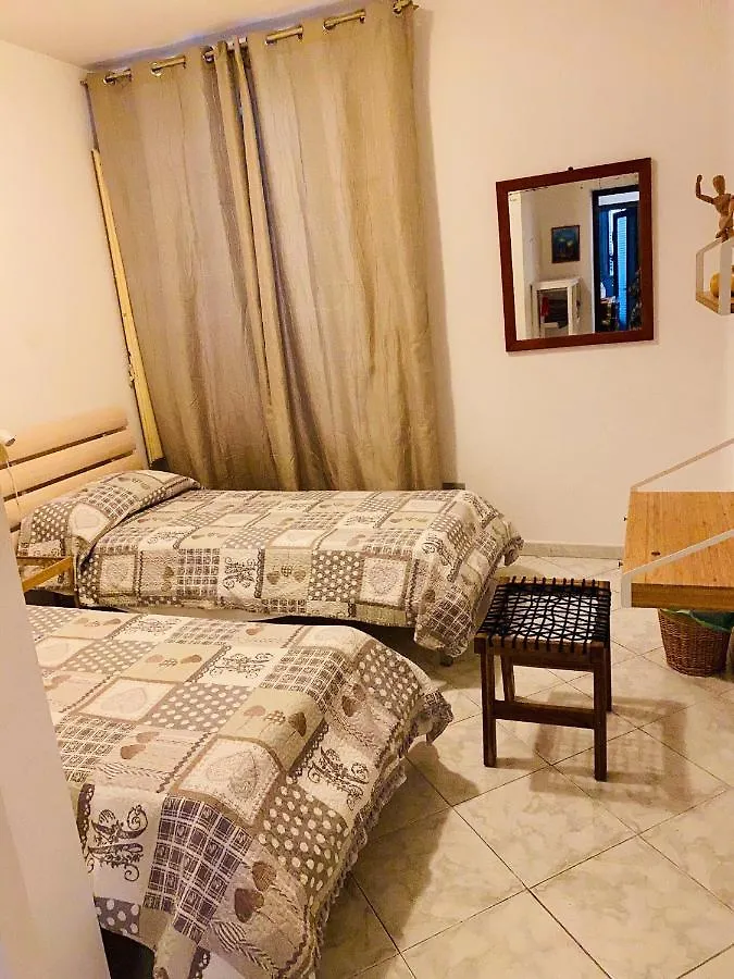4 Passi Casa Vacanza Palermo Apartment