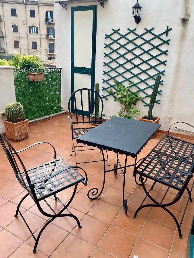 4 Passi Casa Vacanza Palermo 0*,  Italy
